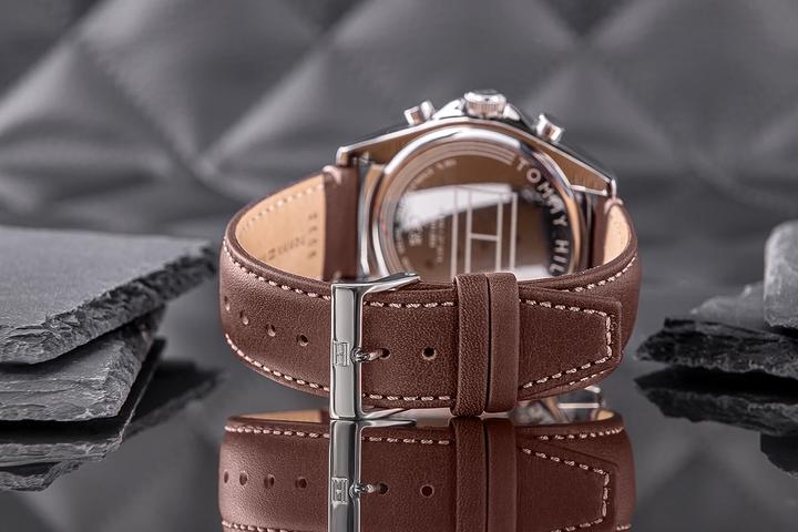 Actual product image Tommy Hilfiger Parker (Analogue wristwatch, 44 mm)