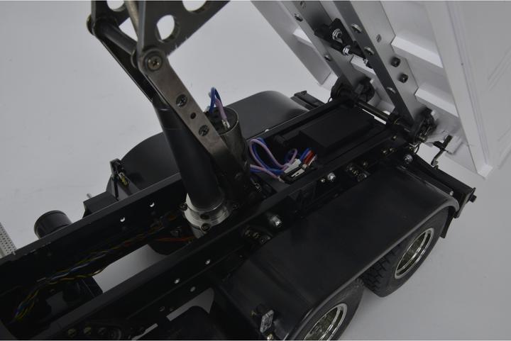 Actual product image Tamiya Acu-01