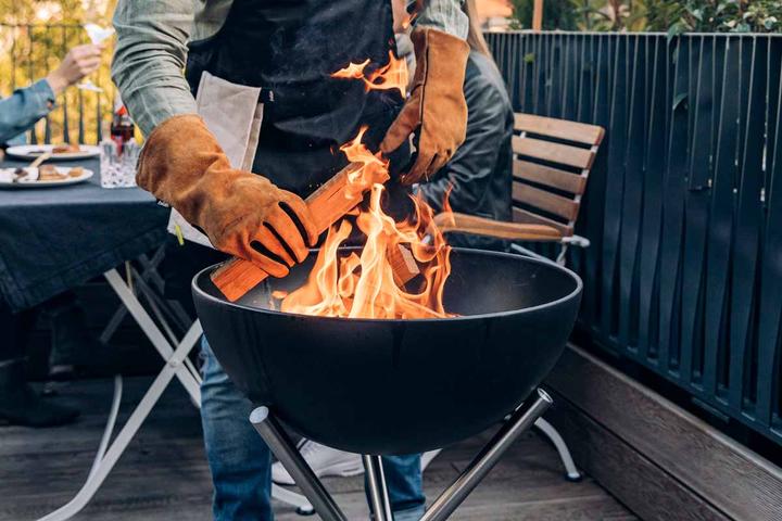 Actual product image Höfats BOWL 57 Fire bowl with tripod (62 cm)