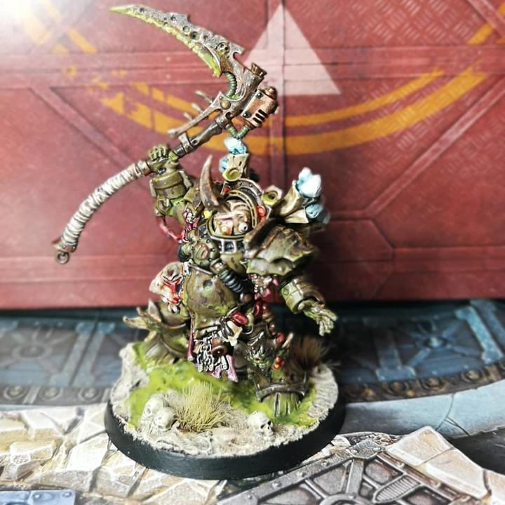 Actual product image Games Workshop Warhammer 40k - Death Guard Typhus : Typhus - Héraut du Dieu de la Peste (Plastic)