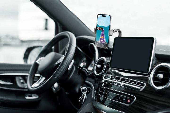 Actual product image Cellularline Spin Display Car Holder