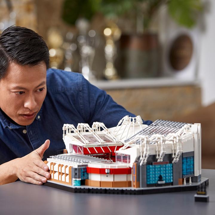 Produktbild LEGO Old Trafford - Manchester United (10272, LEGO Creator Expert, LEGO Seltene Sets)