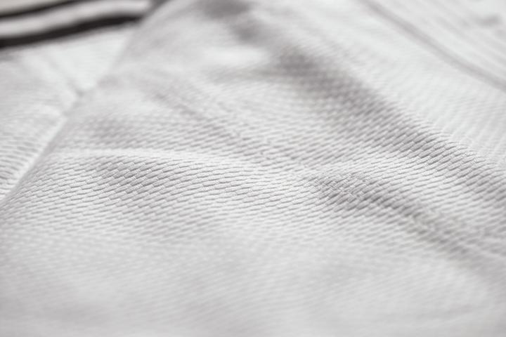 Image du produit adidas Kimono de Judo "Club" blanc/rayures noires, J350 (130 B)