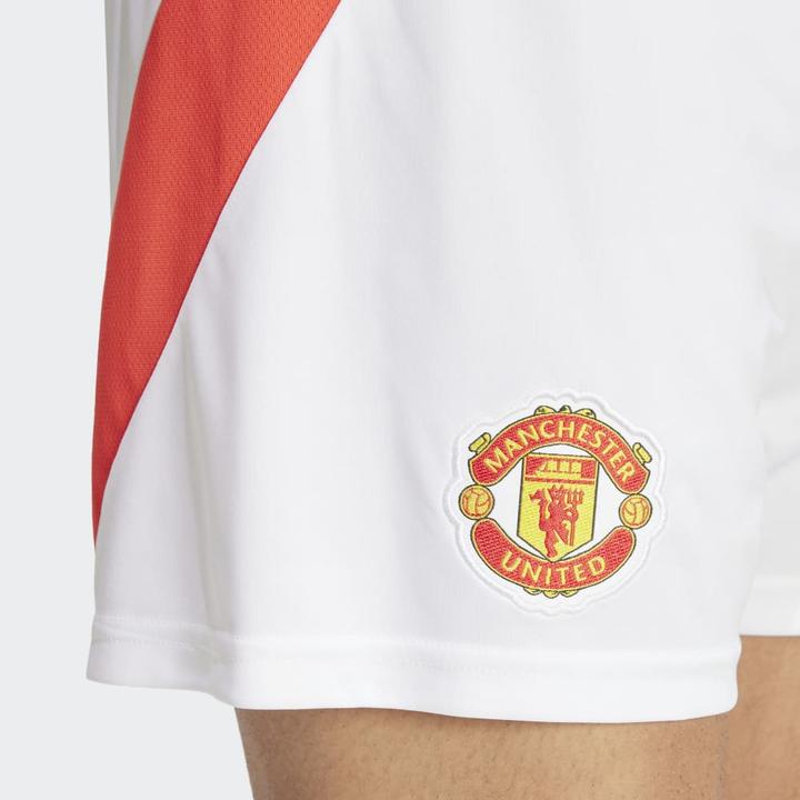 Actual product image adidas Manchester United Shorts (M)