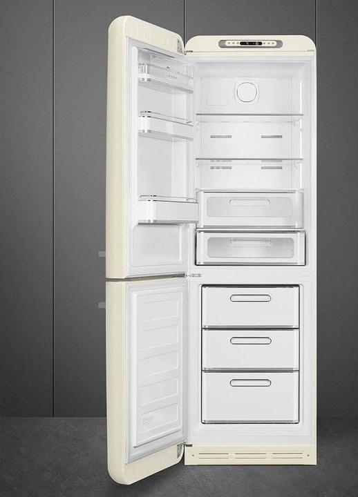 Image du produit Smeg Style rétro FAB32LCR5 (331 l)