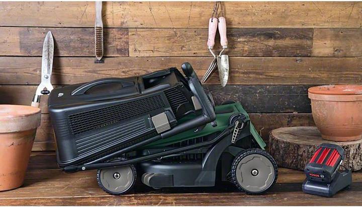 Productafbeelding Bosch Home & Garden EasyRotak 36-550 (2x2.0Ah) + handschoenen (Oplaadbare batterij)