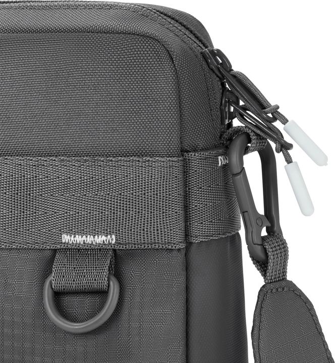 Actual product image Johnny Urban Jayden shoulder bag