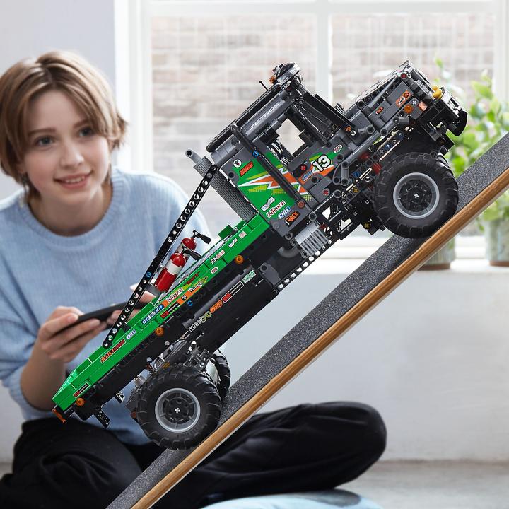 Actual product image LEGO Mercedes-Benz Zetros Offroad Truck (42129, LEGO Technic)
