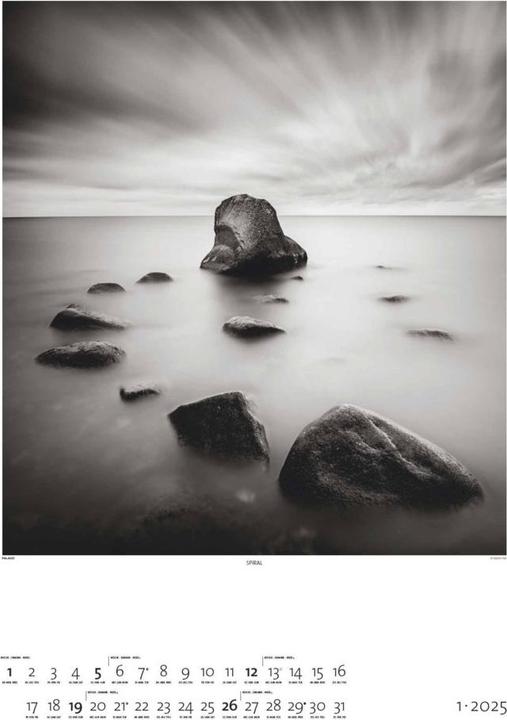 Produktbild Black & White 2025 - Bildkalender 50x70 cm - Wandkalender XL - schwarz-weiss - Kunst - Hochformat - (50 x 70 cm, Harter Einband, Deutsch)