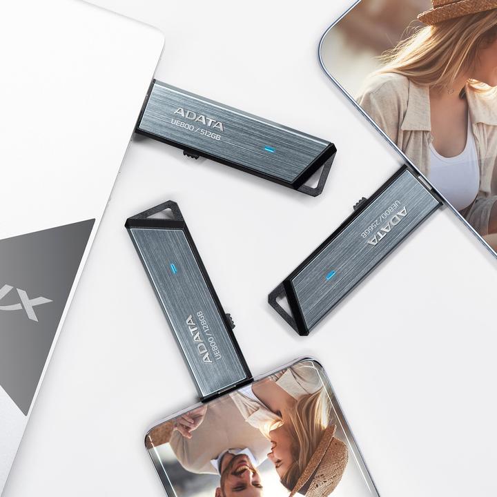 Produktbild Adata UE800 (2000 GB, USB-C)