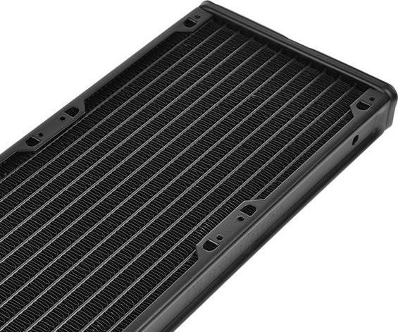 Actual product image Thermaltake R240 Radiator block