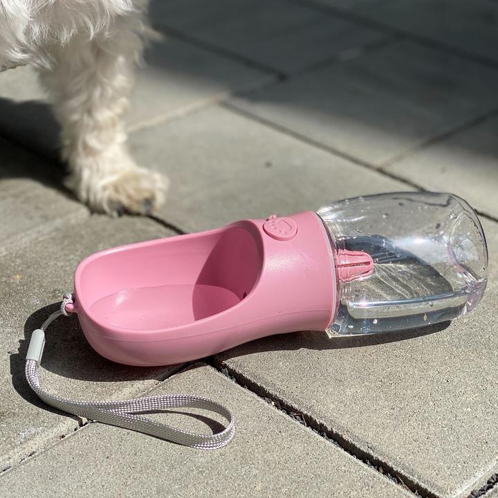 Actual product image Intirilife Portable Dog Drinking Bottle (0.35 l)