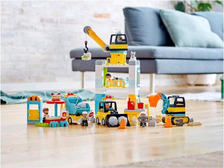 Actual product image LEGO Large construction site with light and sound (10933)