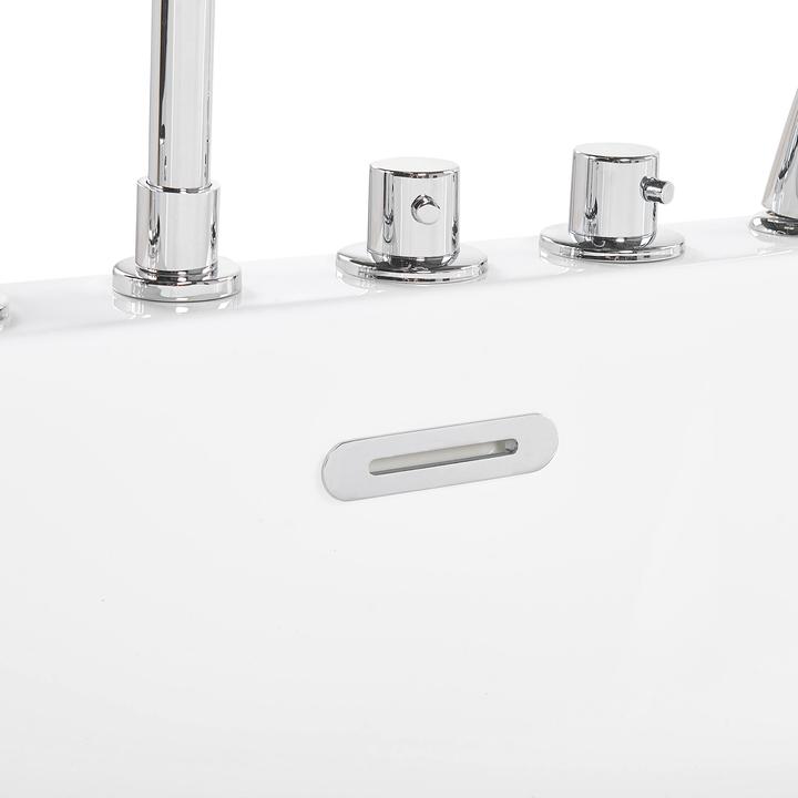 Actual product image Beliani Bathtub freestanding white with tap oval 170 x 80 cm ROTSO (286 l, 80 cm, 170 cm)