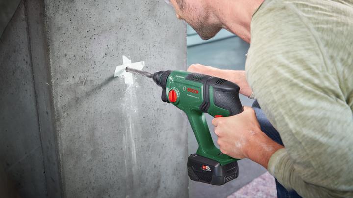 Actual product image Bosch Home & Garden Universal Hammer 18V (Rechargeable battery operated)