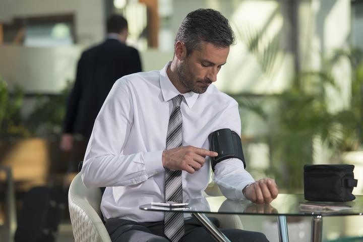 Actual product image Omron Evolv (Blood pressure monitor upper arm)