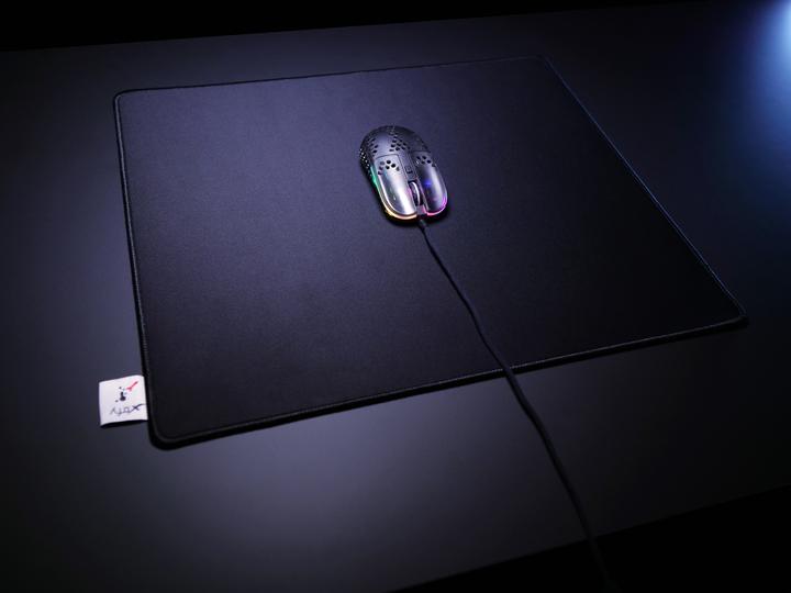 Actual product image CHERRY xtrfy GPZ1 - Large Zy's Damage (XL)