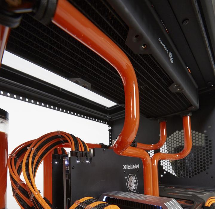 Immagine prodotto Joule Performance Artigianato 2 (Intel Core i7-8700K, 32 GB, 1000 GB, GeForce GTX 1080 Ti)