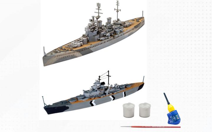 Actual product image Revell First Diorama Set - Bismarck Battle