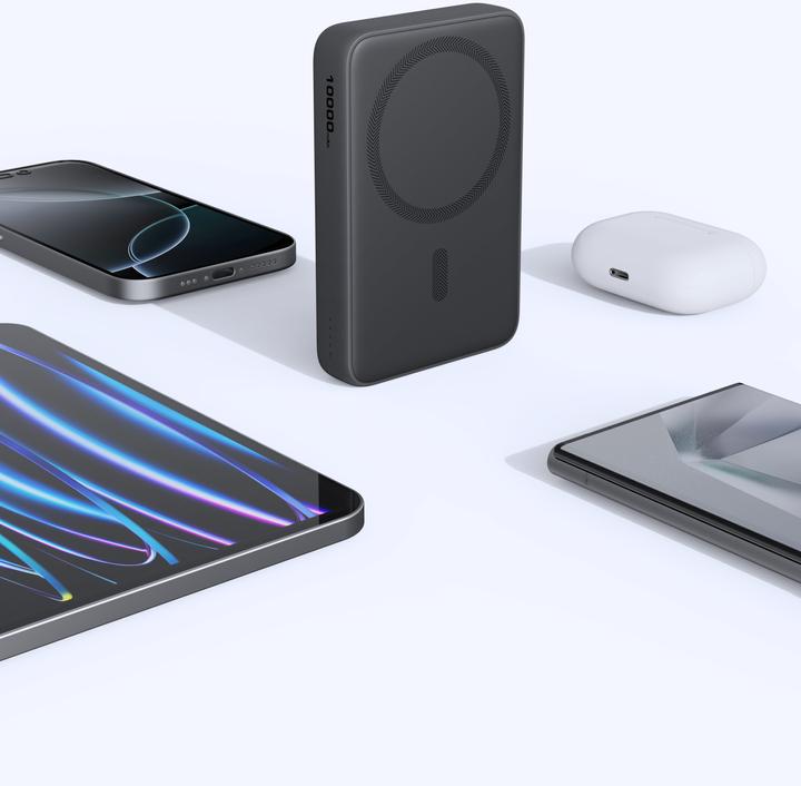 Actual product image Aukey Mag Fusion (10000 mAh, 20 W, 38.50 Wh)