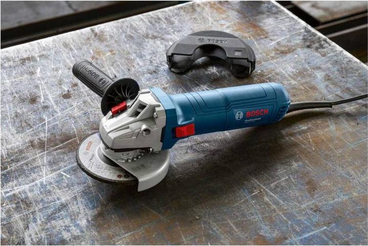 Immagine prodotto Bosch Professional Smerigliatrice angolare GWS 12-125 (C) + disco abrasivo (06013A6100) (125 mm)