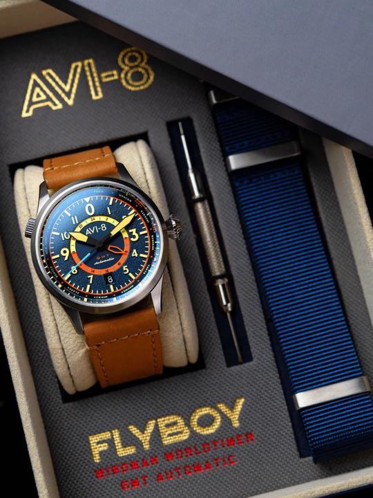 Produktbild AVI-8 AV-4120-01 Wingman Worldtimer GMT (Fliegeruhr)