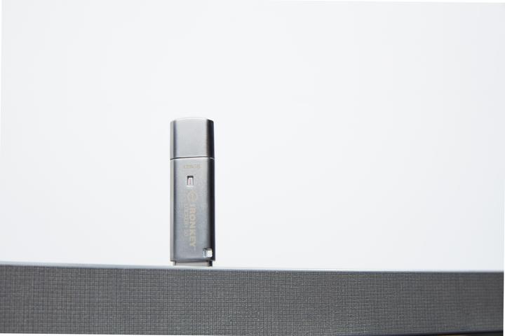 Actual product image Kingston IronKey Locker+ 50 (128 GB, USB 3.2, USB-A)