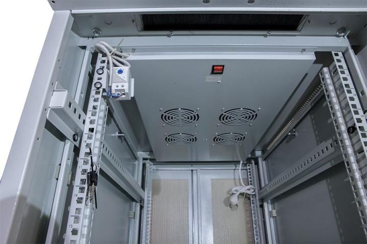 Produktbild Triton 19 Schrank 22HE B600 / T1000mm *lichtgrau* perf. Blechtüre (22 HE, 19 Zoll Rack)