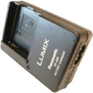 Panasonic Charger DE-A60AA (Camera battery charger)