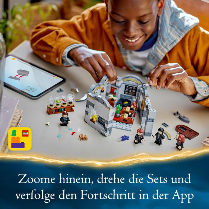 Actual product image LEGO Hogwarts Castle: Potions lessons (76431, LEGO Harry Potter)