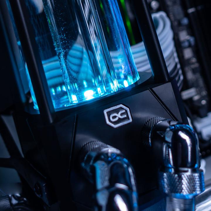Produktbild Alphacool Eisbecher Aurora D5 Acetal/Glas - 150mm inkl. VPP Apex D5