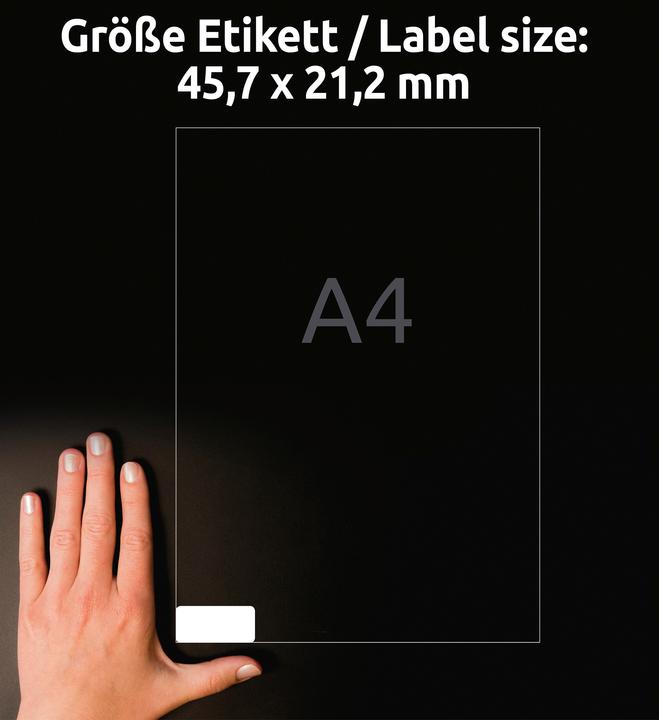 Actual product image Avery Universal labels