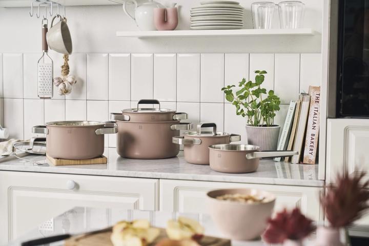 Actual product image Zwilling Pure cookware set (Pan set + pot set, Stainless steel)
