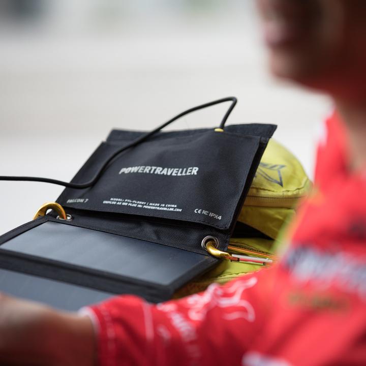 Produktbild Powertraveller Solarladegerät Falcon 7 mit 1x USB-A Output