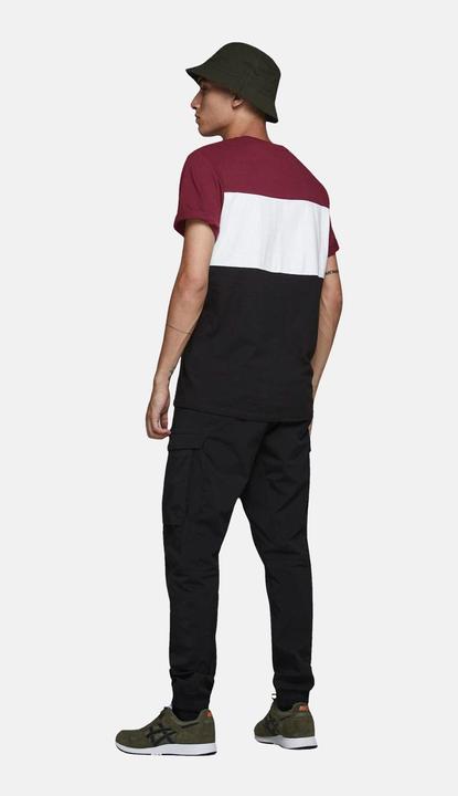 Actual product image Jack & Jones Logo blocking (M)