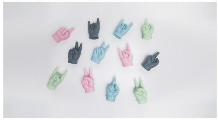 Actual product image Candle Hand Baby F*ck You (1 pcs.)
