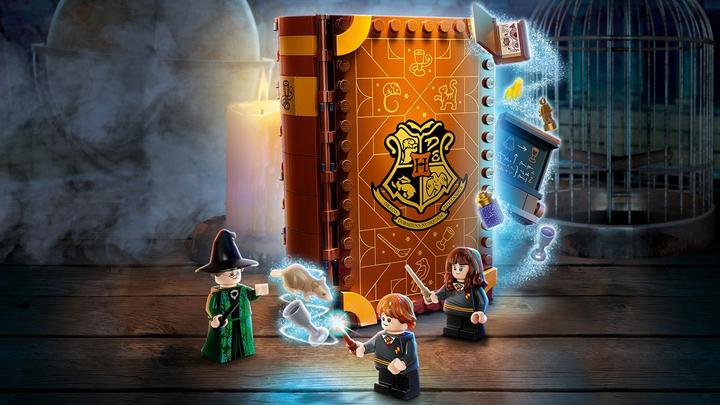 Actual product image LEGO Hogwarts Moment: Transformation Class (76382, LEGO Harry Potter)