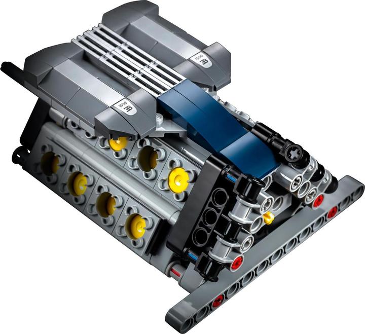 Actual product image LEGO Bugatti Chiron (42083, LEGO Technic, LEGO Rare Sets)