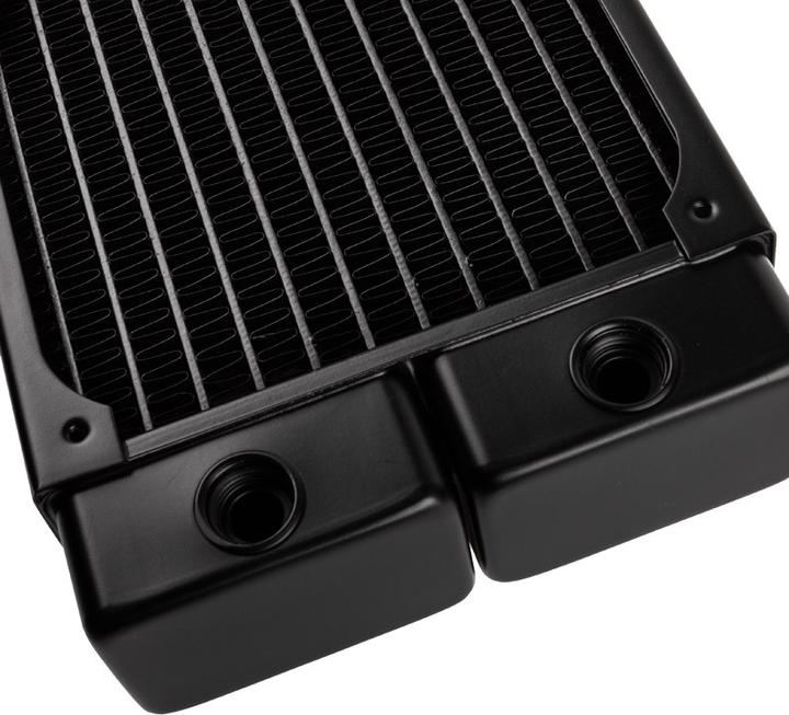 Actual product image Alphacool NexXxoS V.2 XT45 Full Copper Radiator (120 mm)