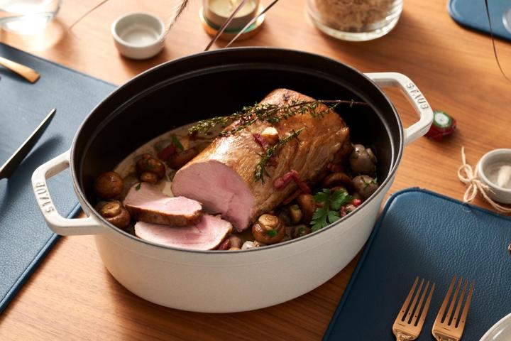 Produktbild Staub Oval Cocotte (33 cm, Bräter + Schmortopf, Gusseisen)
