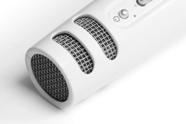 Actual product image Technaxx BT-X36 Kids Karaoke Microphone Mono Speaker, MicroSD,AUX,2000mAh