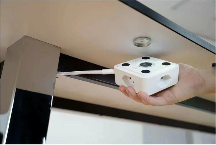 Produktbild Max Hauri maxTEX Cube (3 x, Typ 13, USB-A, USB-C, 2 m)
