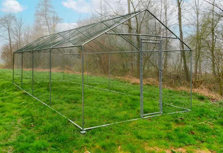 Actual product image Zipper Pet enclosure 3m x 8m x 2.5m