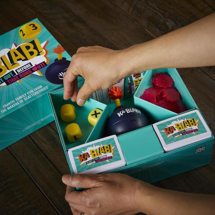 Produktbild Hasbro Gaming Ka-Blab! Party-Kartenspiel (Dänisch, Norwegisch)