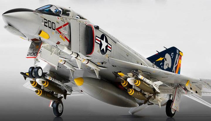 Actual product image Academy 1/48 USMC F-4B/N VMFA-531 "Gray Ghosts"