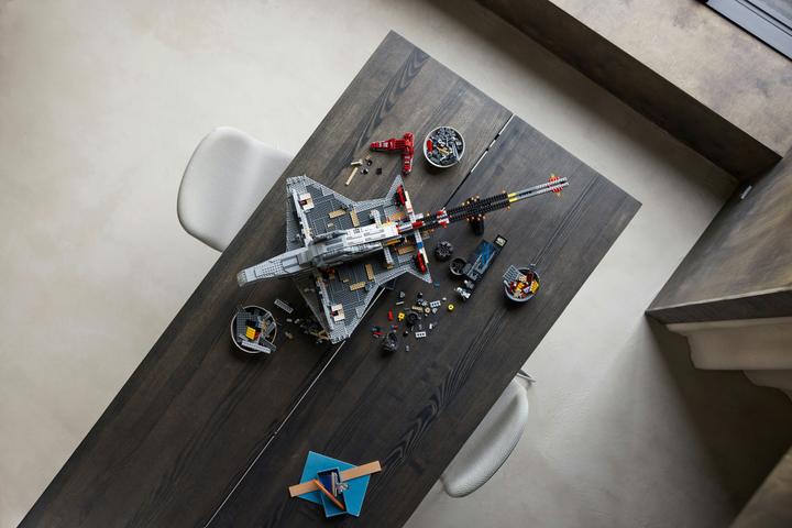 Actual product image LEGO UCS Venator-class Republic Attack Cruiser (75367, LEGO Star Wars, LEGO Rare Sets)