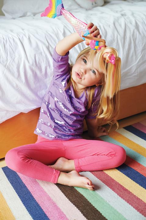 Image du produit Barbie Couleurs et Lumières - Poupée Mannequin - 3 ans et +