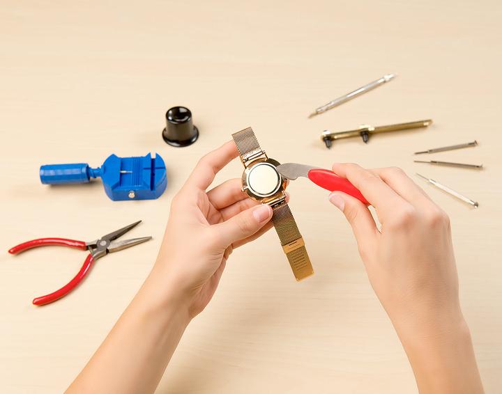 Image du produit AGT Set d'outils d'horloger, boîte de rangement incluse