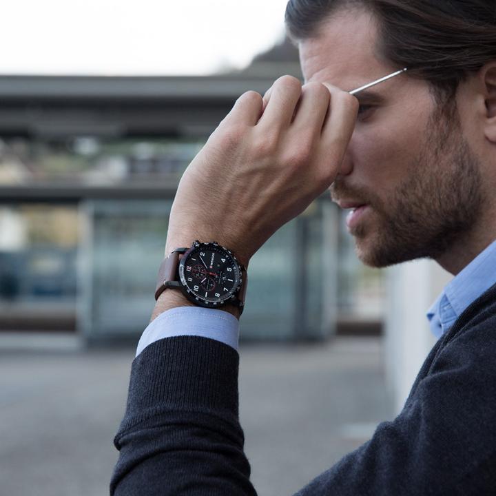 Immagine prodotto Wenger Attitudine Chrono (Orologio da polso analogico, Cronografo, Fatto in Svizzera, 44 mm)