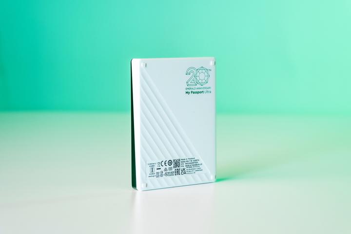 Image du produit WD My Passport Ultra 20th Emerald Anniversary Edition (2 To)